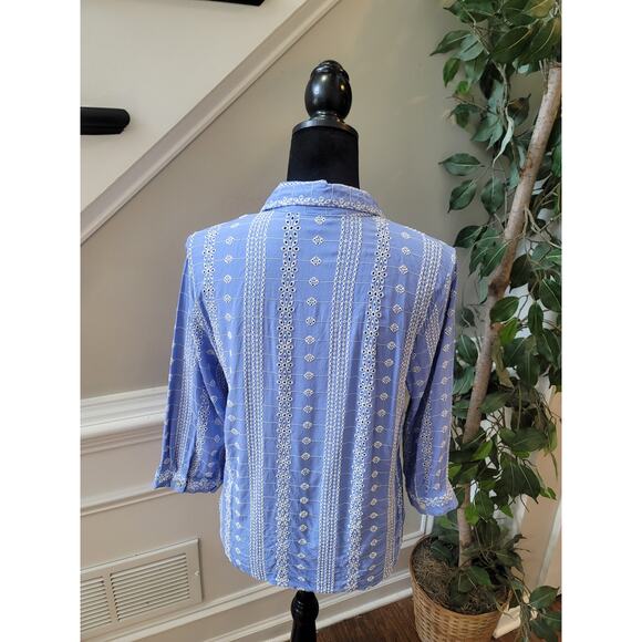 Ultra Pink Button Front Blouse Women's Medium Blue White Floral Embroidered - Picture 4 of 11